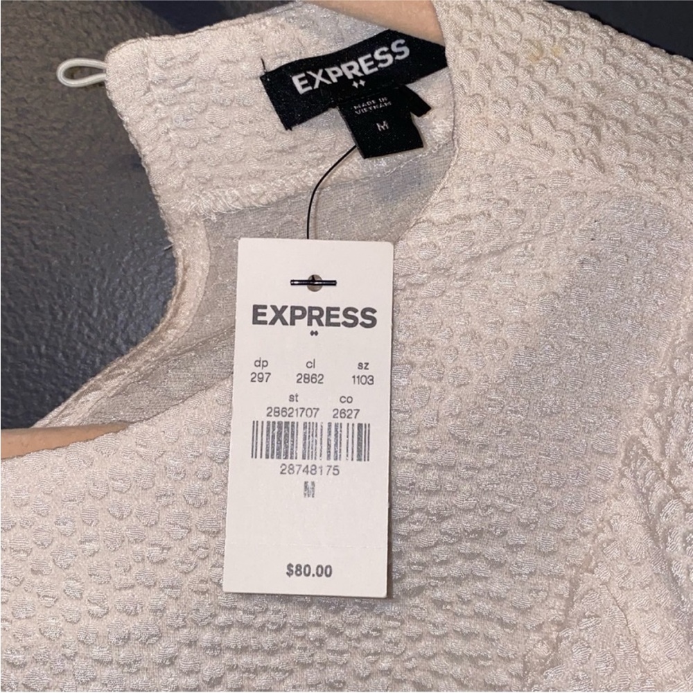 Express White Textured Ruffle Blouse - Picture 3 of 6